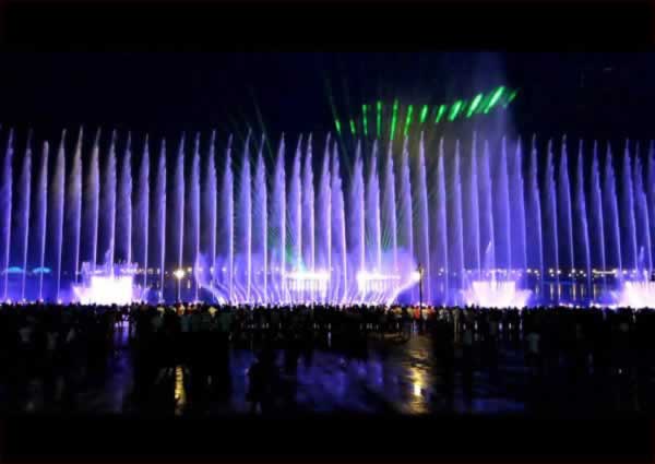 Плавающий фонтан