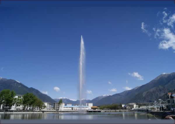 Cem metros de altura Jets Fountain